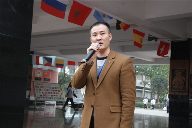开展逃生演练 增强应急能力——棠外附小成功举行应急疏散演练