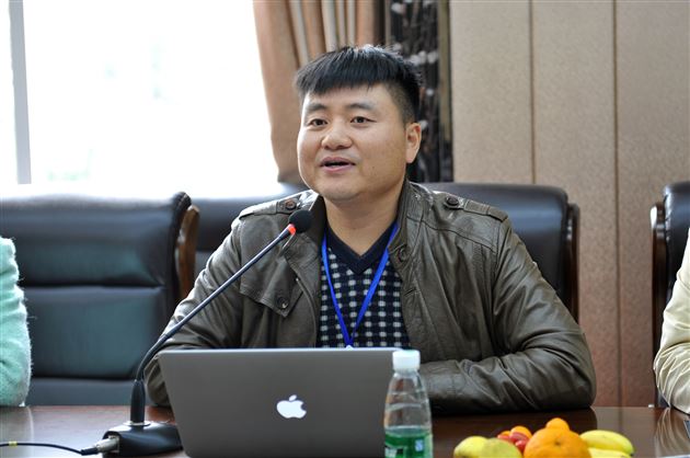 背负期望,坚定前行——记棠外刘勇名师工作室市级课题开题