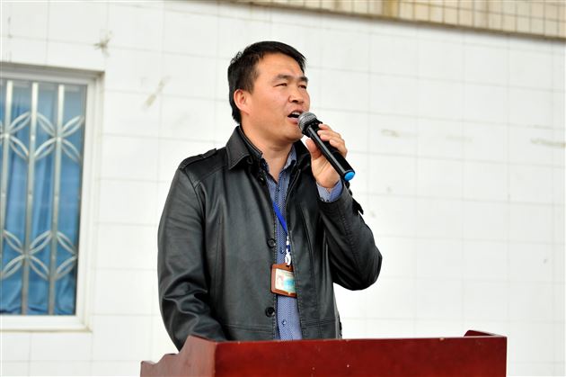 鲲鹏展翅凌万里,独占鳌头定乾坤——棠外召开初2012级中考动员暨表彰大会