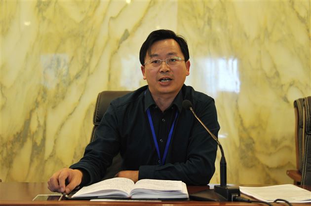 幸福人生,让文明与安全相随——棠外召开初中部2015年3月班主任例会