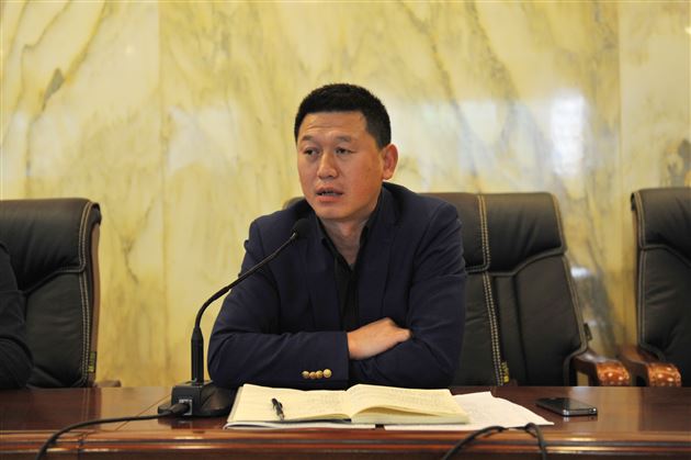 幸福人生,让文明与安全相随——棠外召开初中部2015年3月班主任例会
