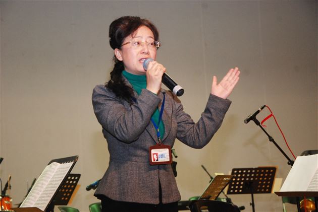 四川交响乐团“高雅艺术”走进棠外附小专场演出成功举行