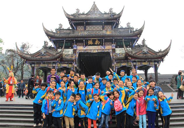 进千年文化圣地,感受自然民俗风尚——记棠外附小五年级社会实践活动