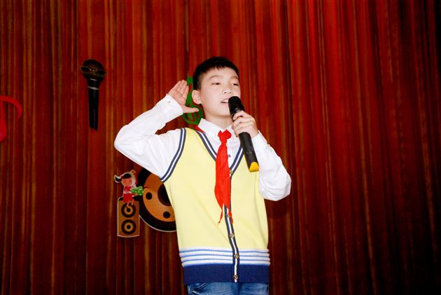 扬文明礼仪风 开诚信友善花——记棠外附小首届”阳光杯”演讲比赛
