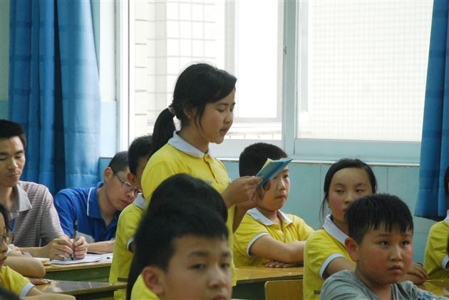 以赛促学,以学促发展——记棠外附小修身班会课赛课活动