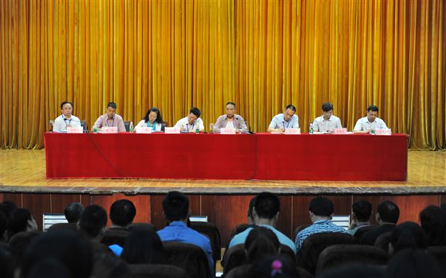 描绘三五规划图,“双修”“四建”再迈进——棠外召开2015新学年全校教职工大会