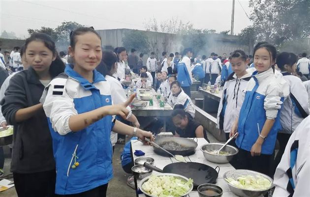 棠外初2014级综合社会实践活动系列报道(2)