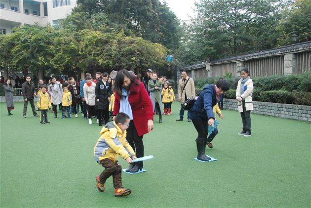 和谐的氛围  开放的课堂——棠外附小举行家长开放日活动