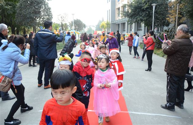 We Wish You A Merry Christmas（圣诞快乐）——记棠外实验幼稚园圣诞节活动