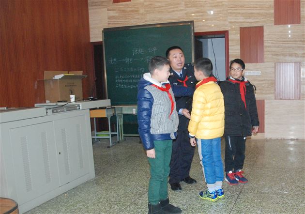 乘坐地铁,安全出行——记棠外附小五年级家长义工课堂