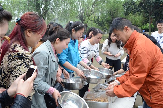 亲近自然,健康身心——记棠外实验幼稚园工会活动
