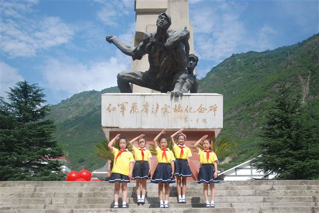 酷暑重走长征路,“两学一做”我践行——棠外附小党支部活动纪要