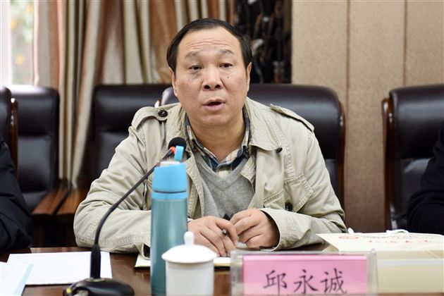 三年铸一剑 今朝气宇轩——成都棠湖外国语学校成功通过阳光体育示范学校复查验收