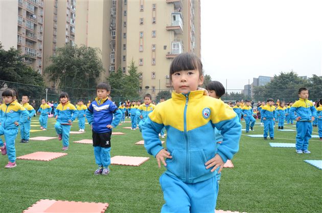 棠外实验幼儿园第一届足球嘉年华活动开幕啦!
