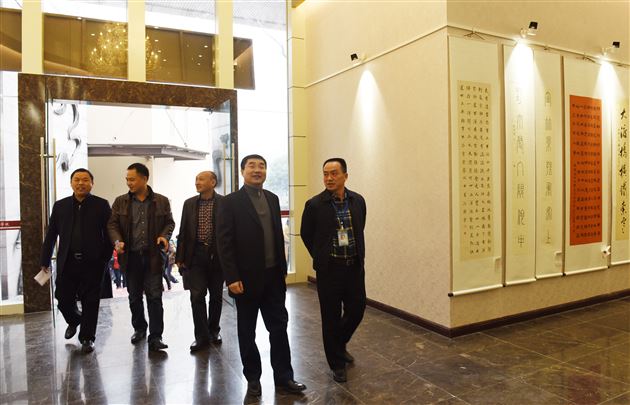 双流区“廉洁漫画进校园”活动在我校举行