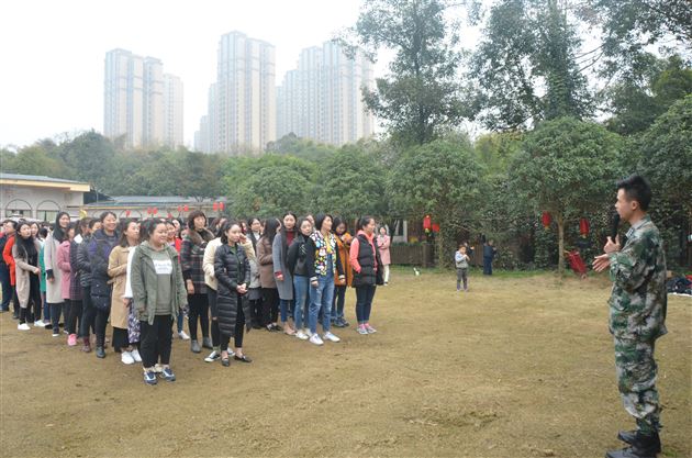 我和春天有个约——记棠外实验幼儿园教职工工会活动