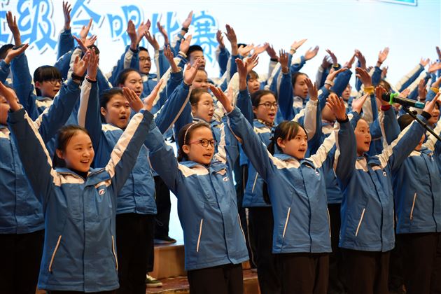 又是一年三月春,又是歌咏唱响时——棠外举行“相约春天,唱响校园”班级歌咏比赛