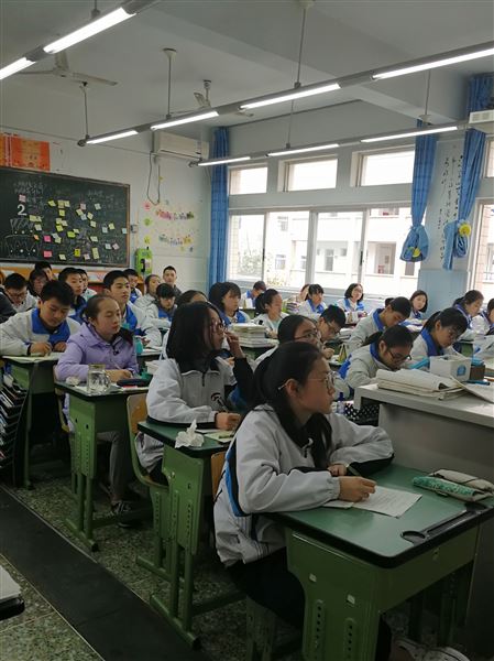 开发思维,让优秀孩子更拔尖——棠外初中部奥数班正式开课啦