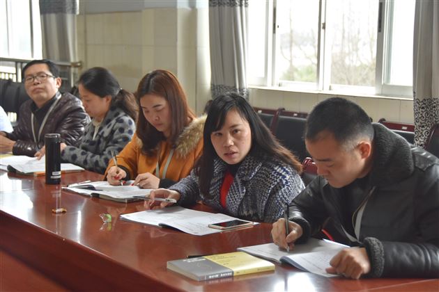 在实践中研究,改变教师的成长方式——记棠外附小刘旭工作室活动
