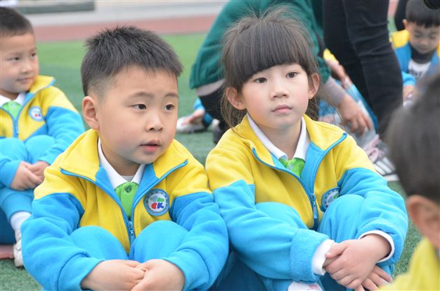 棠外实验幼儿园举行千人亲子运动会