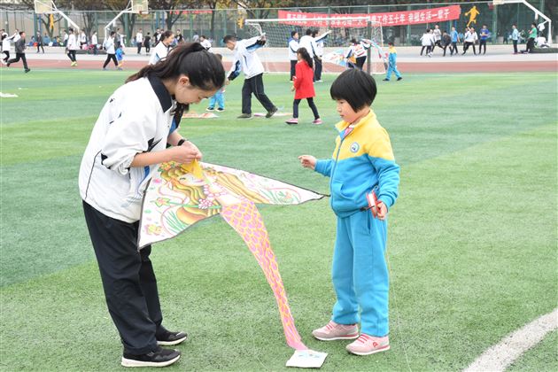 大手牵小手,我们一起成长——棠外实幼,棠外第二届“阳光风筝节”