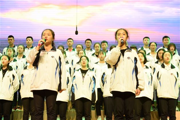 抑扬成诗韵 朗然诵清声——棠外高2016级诗歌朗诵比赛成功举行