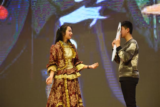 Show!Show!Show!——初中部隆重举行英语节