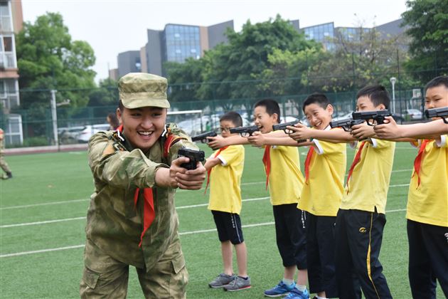 少年榜样 中国力量——记棠外附小五年级国防教育活动