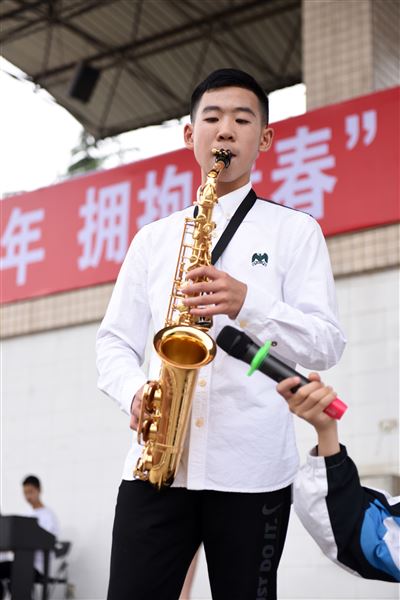 告别童年 拥抱青春——棠外初2016级举行“六一”儿童节庆祝大会