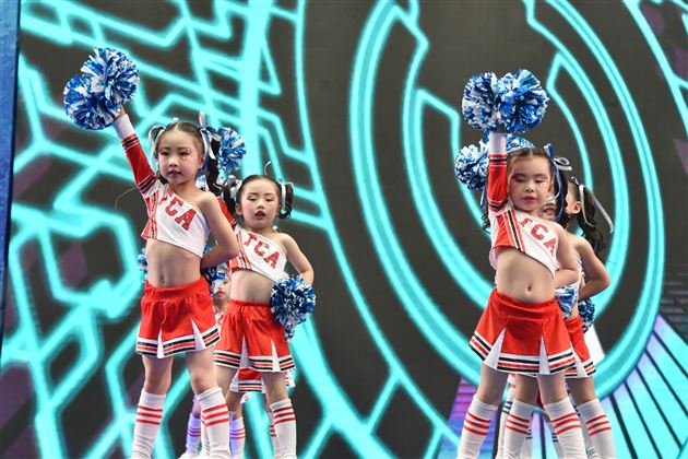 棠外实验幼儿园参加成都市啦啦操冠军赛获佳绩