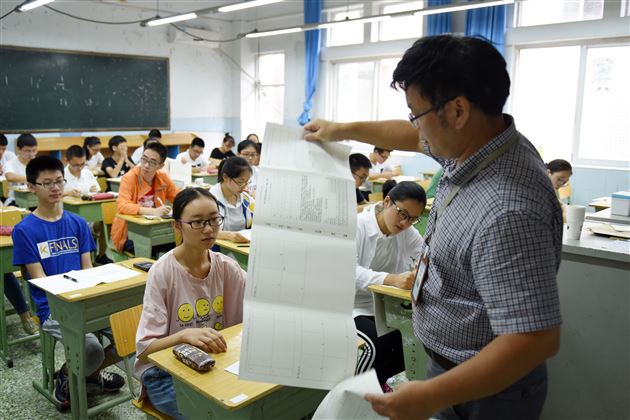 第31届中国高中化学奥林匹克竞赛(初赛)在棠外顺利举行