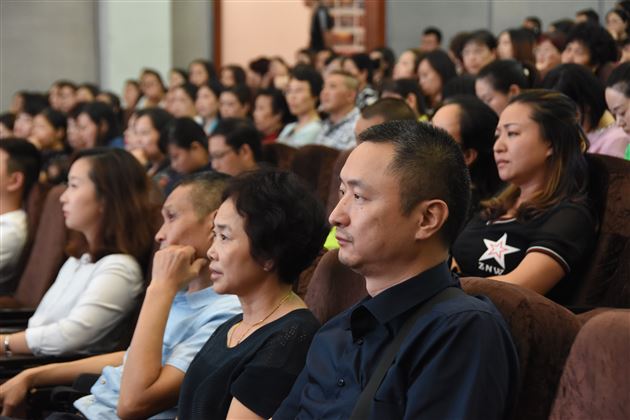 教育同心圆——记棠外附小第15届家长学校开学典礼暨家庭教育讲座