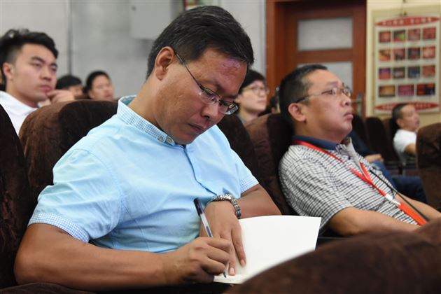 教育同心圆——记棠外附小第15届家长学校开学典礼暨家庭教育讲座
