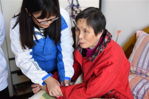 美味情缘聚温情,志愿服务暖人心——记棠外青年志愿者服务行动