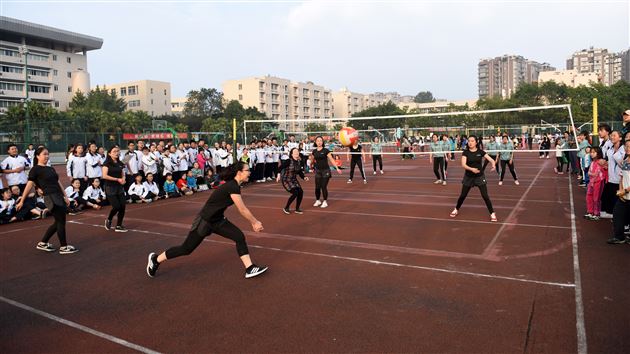 快乐健体齐上阵,教工运动促和谐——记棠外教职工球类运动会