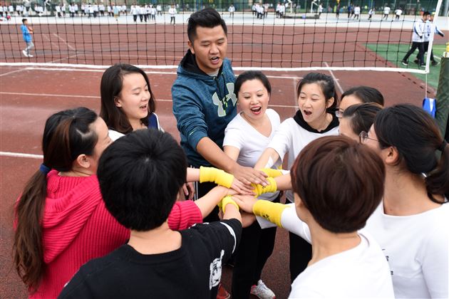快乐健体齐上阵,教工运动促和谐——记棠外教职工球类运动会