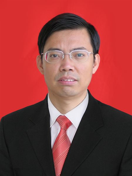 朱晓波,男,1963年03月生,1984年7月参加工作,2000年4月加入中国共产党,本科学历,党委委员、副校长兼宣招处主任。