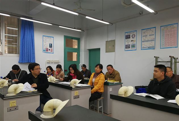示范引领,加强交流,助推高效课堂——棠外高中化学组李育芹老师为全组老师献课