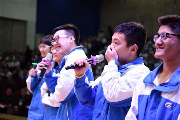 演绎外语魅力 展示学子风采——记棠外第十五届“外语文化艺术节”高2017级英语配音比赛