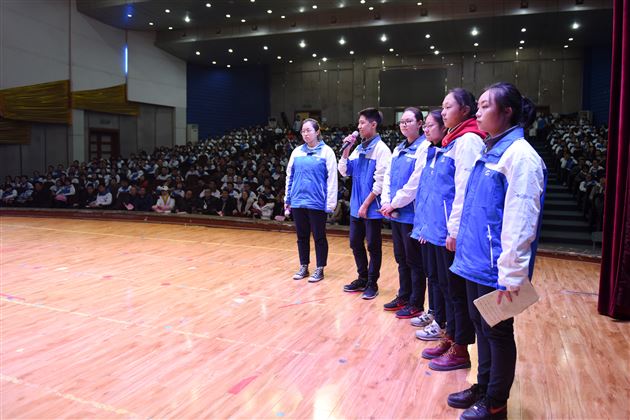 演绎外语魅力 展示学子风采——记棠外第十五届“外语文化艺术节”高2017级英语配音比赛