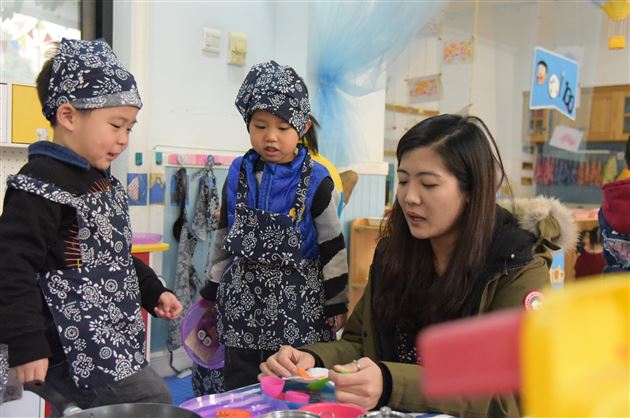 中美学术交流,共建碳能(Talent)课程——美国纽约旋转木马语言中心课程总监赵丹辰与棠外实验幼儿园就双方共同开发的碳能(Talent)课程进行第二轮研讨