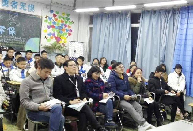 闻诗而动,吟儒风雅韵,诵诗意青春——记棠外初2017级2班诗歌朗诵比赛