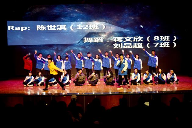 演绎话剧经典,展现学子风采,彰显外语特色——记棠外第十五届“外语文化节”高2016级话剧展演活动