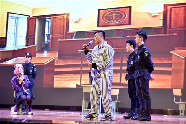演绎话剧经典,展现学子风采,彰显外语特色——记棠外第十五届“外语文化节”高2016级话剧展演活动