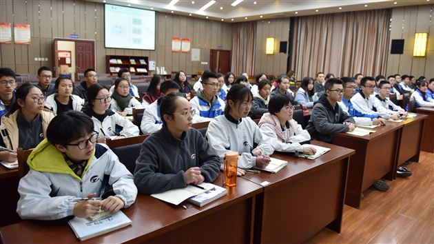 理想照亮前方 信仰引领未来——棠外开展青年党校活动
