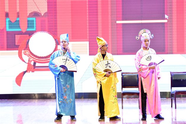 天地五九凛冽风 棠外新春喜意浓——棠外隆重举行2018年教职工迎新春联欢会