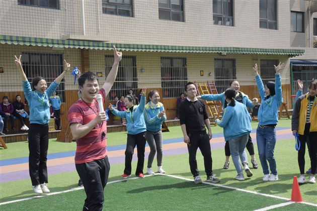 向你致敬,为你打Call——棠外实验幼儿园开展“三八”妇女节庆祝活动