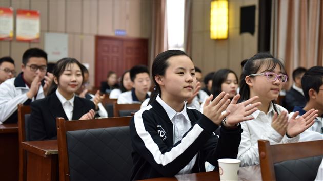 无愧于时光 Financer在路上——记棠外第二届学生商业模拟挑战赛