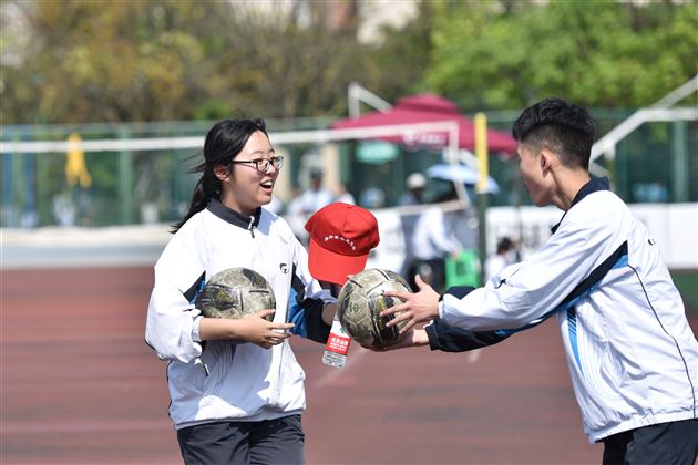 棠外青年志愿者助力全国青少年校园足球联赛(西南赛区)