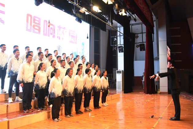 高2017级举行“相约春天,唱响校园”歌咏比赛——棠外高中学生综合素质培养系列活动
</p><p>